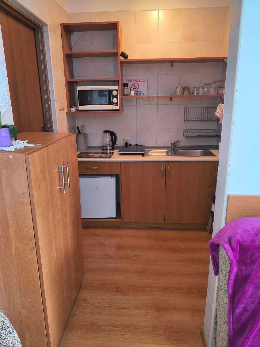 Pokój 2-osobowy z balkonem – aneks kuchenny